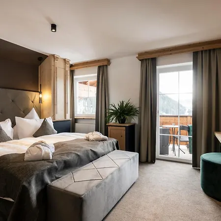 Hotel Acadia - Adults Mountain Sëlva