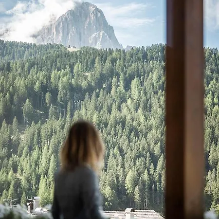 Hotel Acadia - Adults Mountain Home Selva di Val Gardena