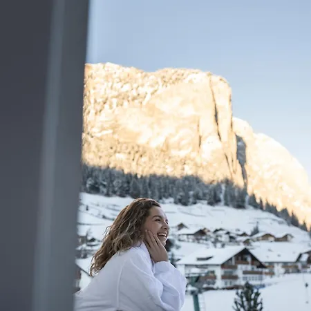 Hotel Acadia - Adults Mountain Home Selva di Val Gardena